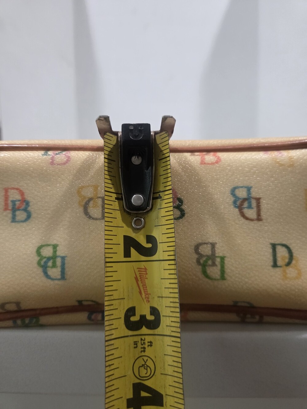 Dooney & Bourke Cream Multicolor Signature DB Logo Shoulder Bag with Tan Y2K. - Picture 5 of 16